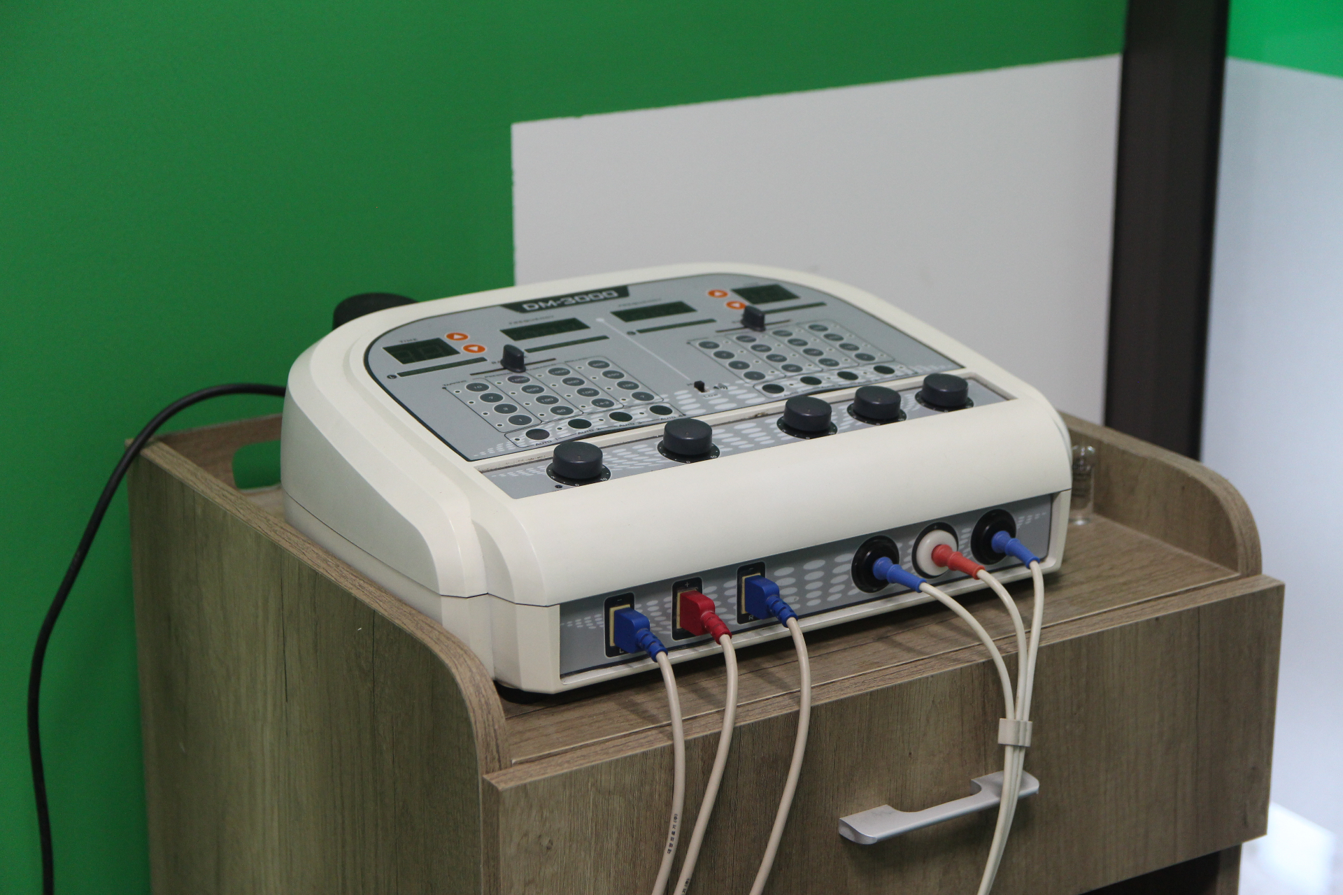 Máy điện xung giác hút